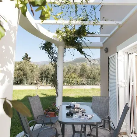 Greenhouse In The City And Close To The Beach Apartment Kalamata